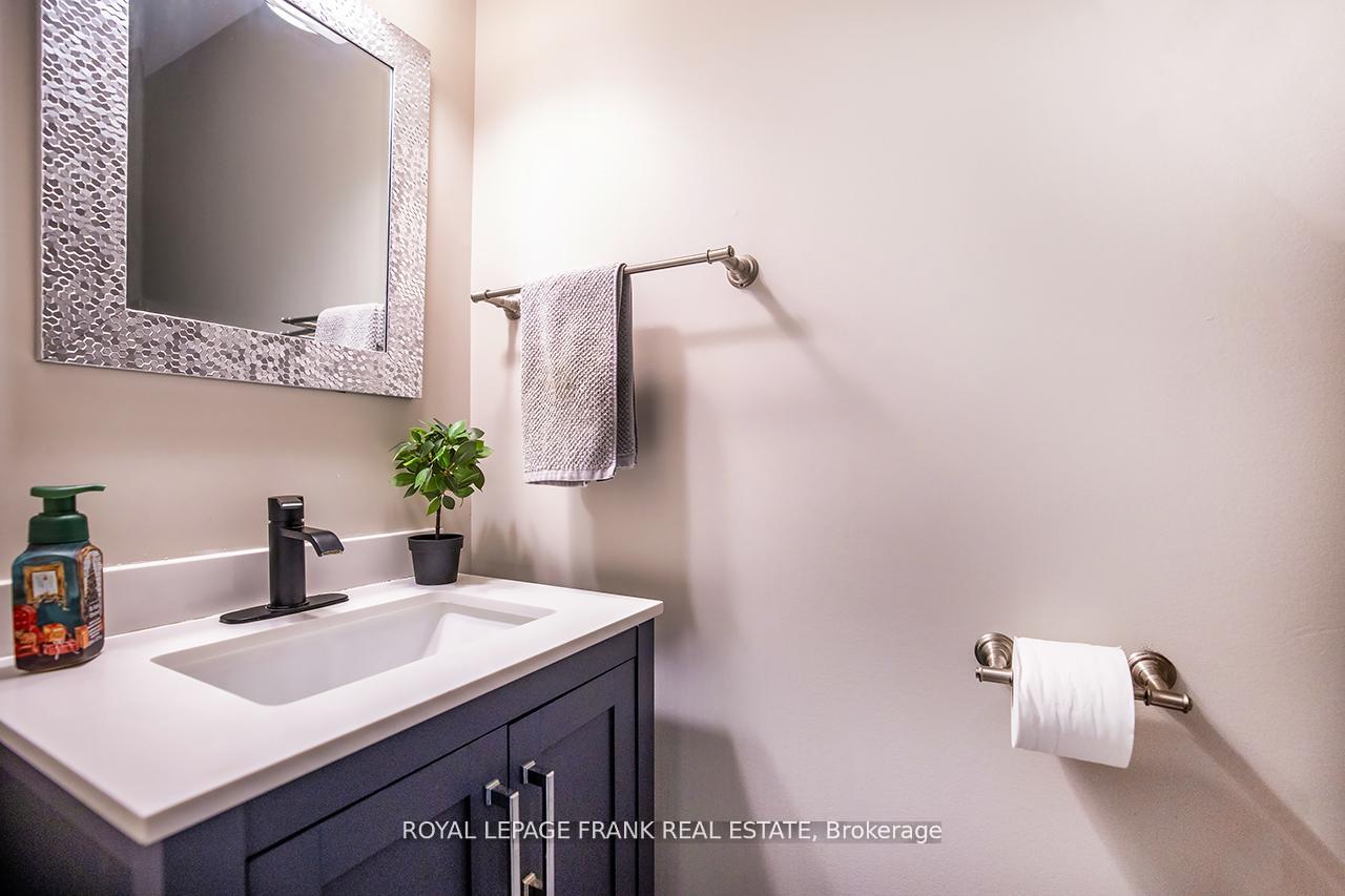 Photo 21 of Unit 9, 433 May Street, Brock, Beaverton — HOMEH