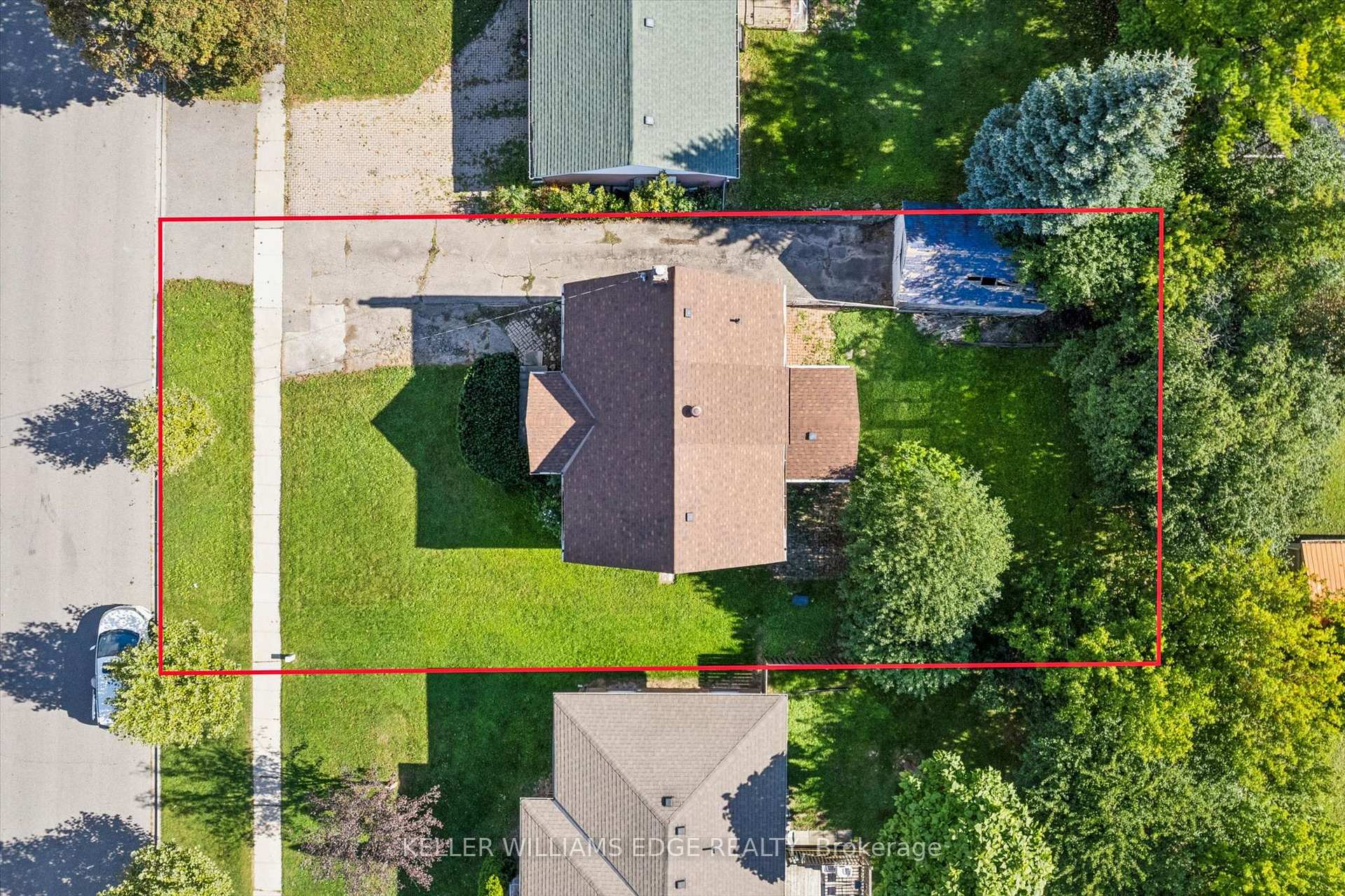 Photo 5 of 23 Mercer Drive, Brampton, Downtown Brampton — HOMEH