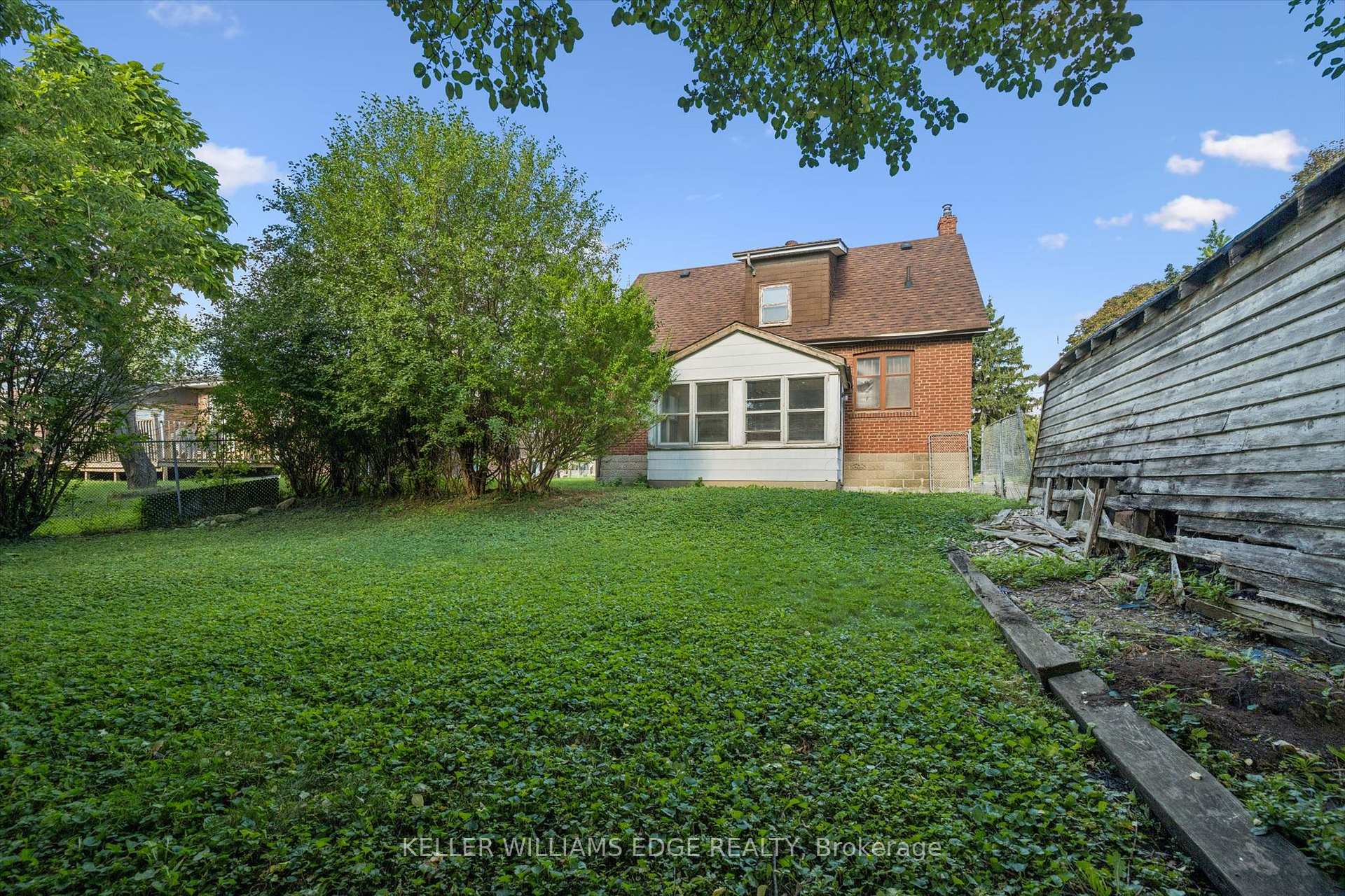 Photo 27 of 23 Mercer Drive, Brampton, Downtown Brampton — HOMEH