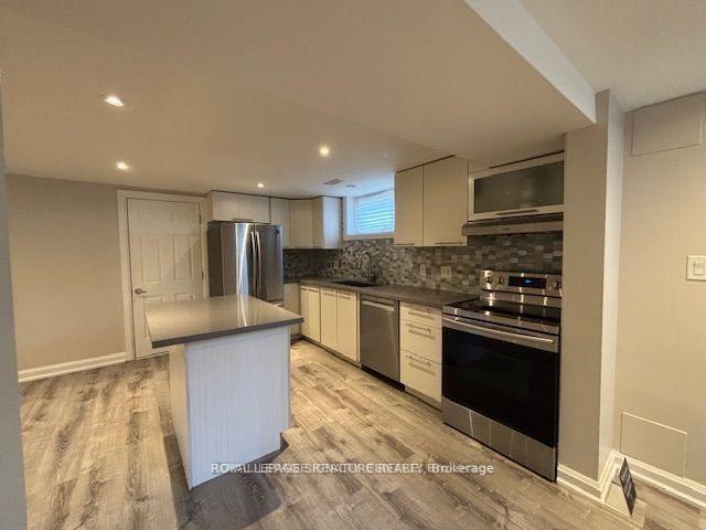 Photo 9 of Unit Lower, 40 Summerfield Crescent, Etobicoke, Eringate-Centennial-West Deane — HOMEH