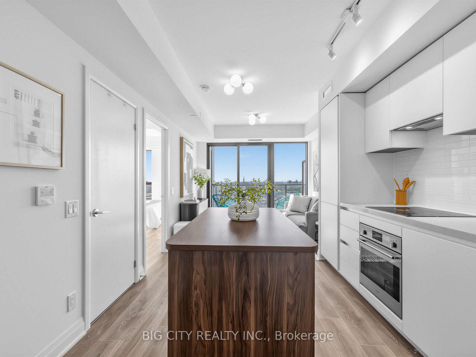 Photo 5 of Unit 2211, 25 Frederick Todd Way, Toronto, Leaside — HOMEH