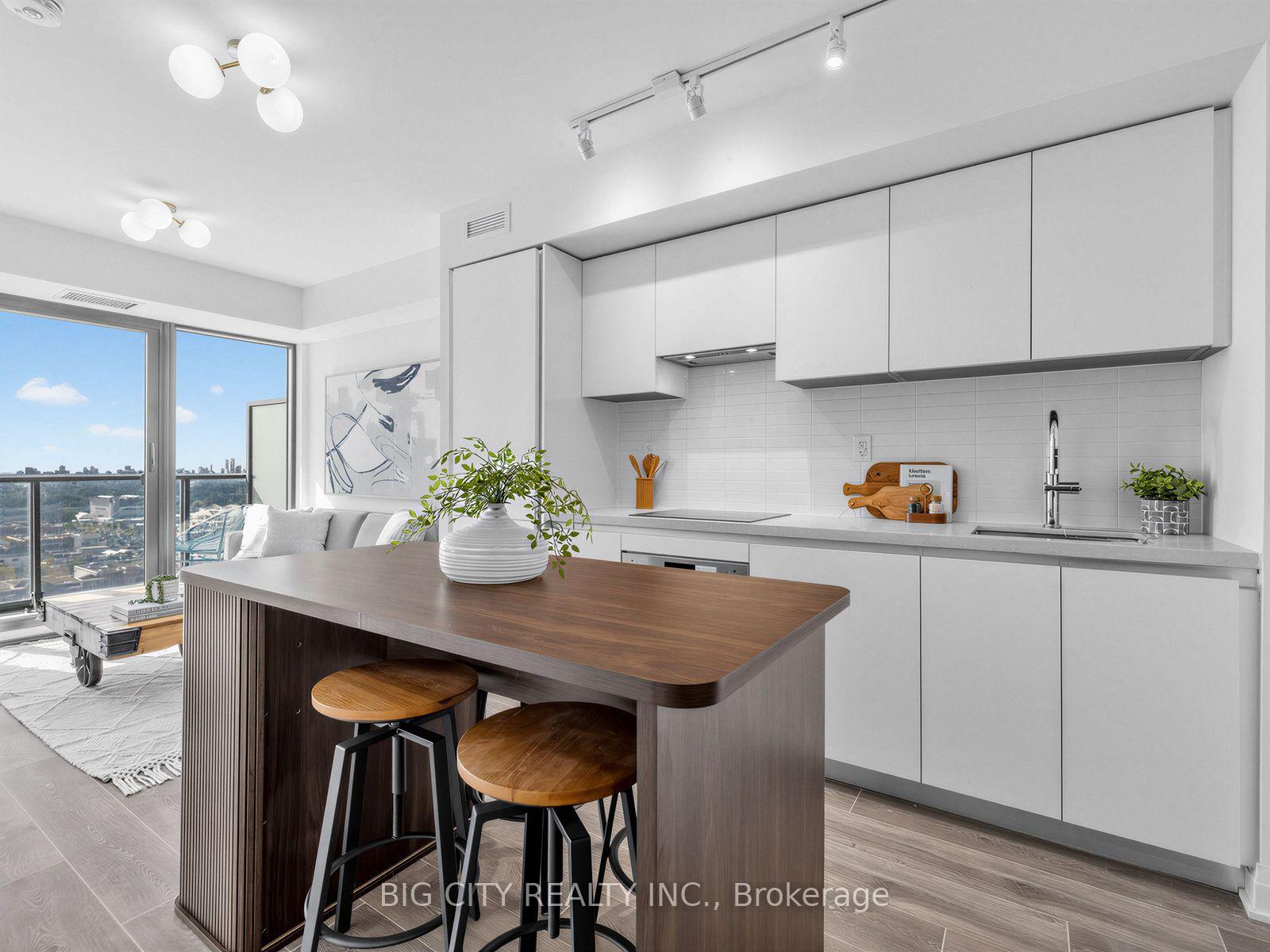 Photo 6 of Unit 2211, 25 Frederick Todd Way, Toronto, Leaside — HOMEH
