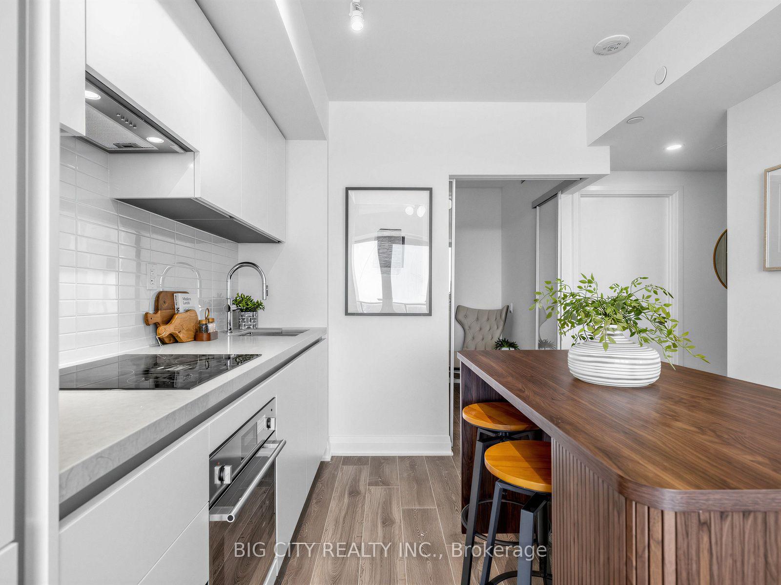 Photo 12 of Unit 2211, 25 Frederick Todd Way, Toronto, Leaside — HOMEH