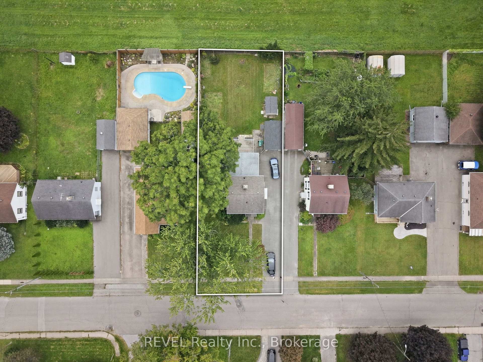 Photo 6 of 5892 Murray Street, Niagara Falls, Dorchester — HOMEH