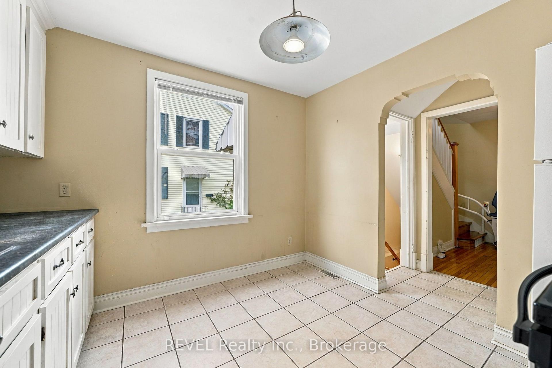Photo 11 of 5892 Murray Street, Niagara Falls, Dorchester — HOMEH