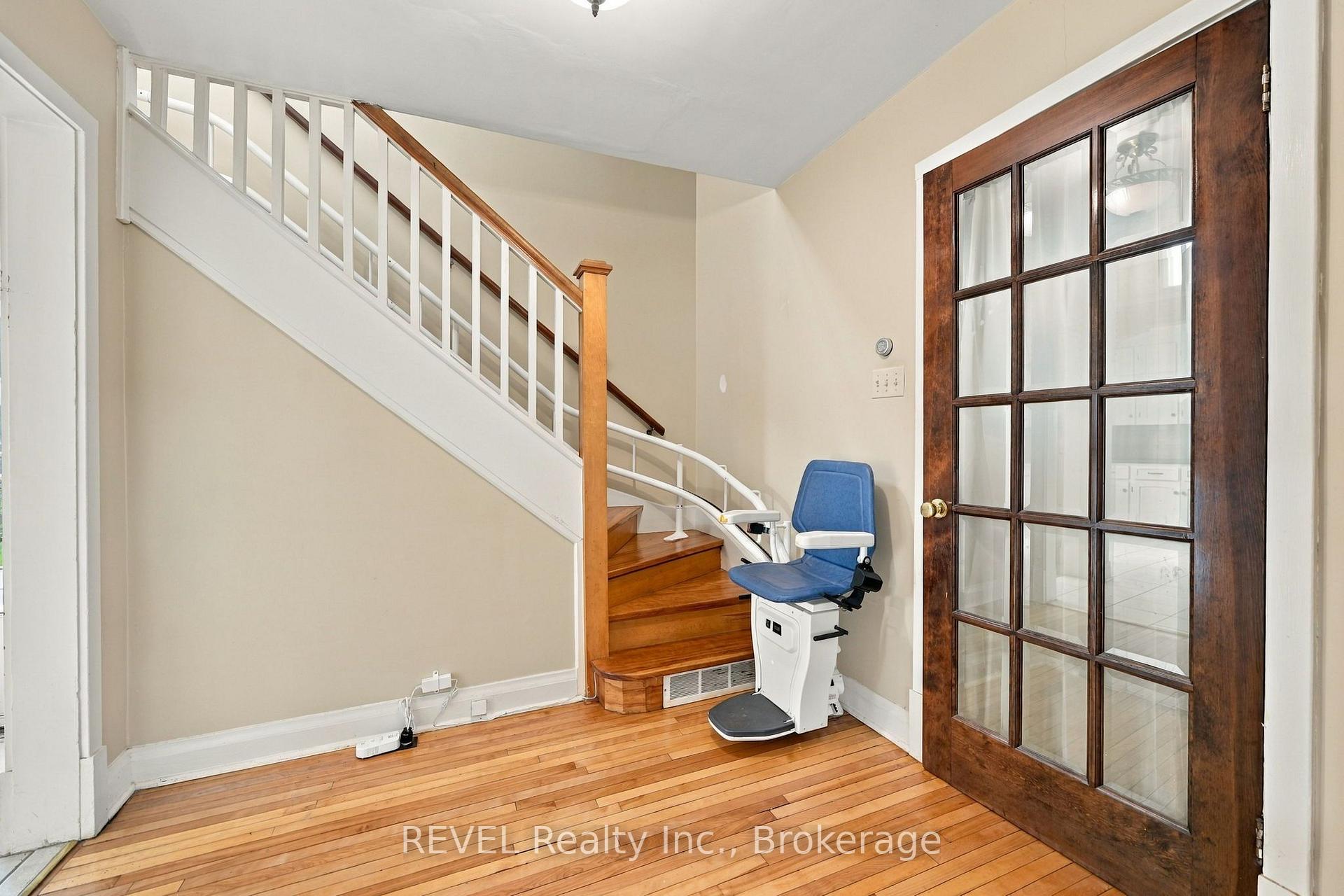 Photo 12 of 5892 Murray Street, Niagara Falls, Dorchester — HOMEH