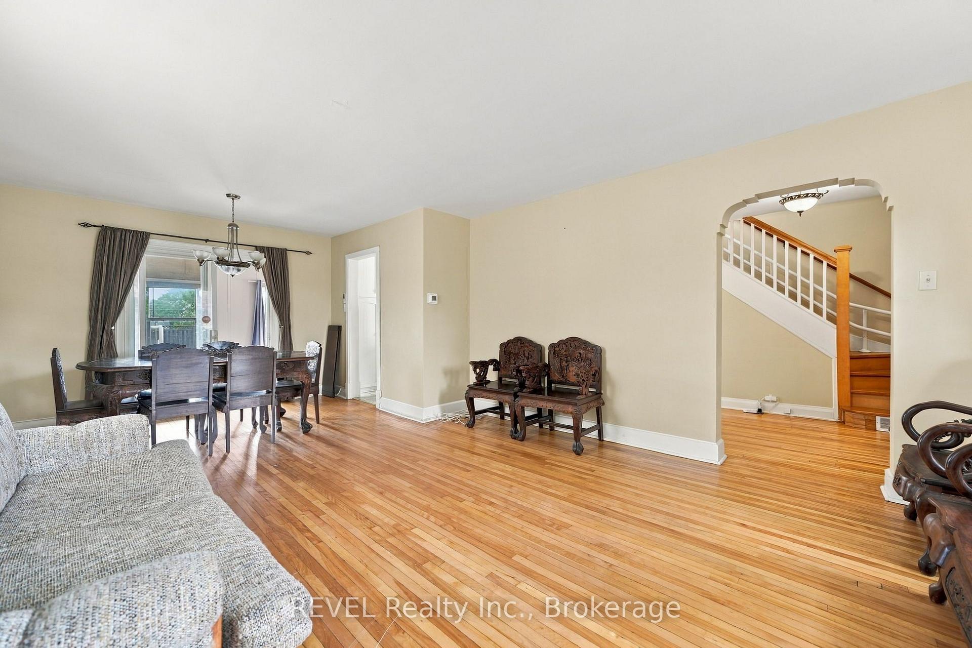 Photo 16 of 5892 Murray Street, Niagara Falls, Dorchester — HOMEH