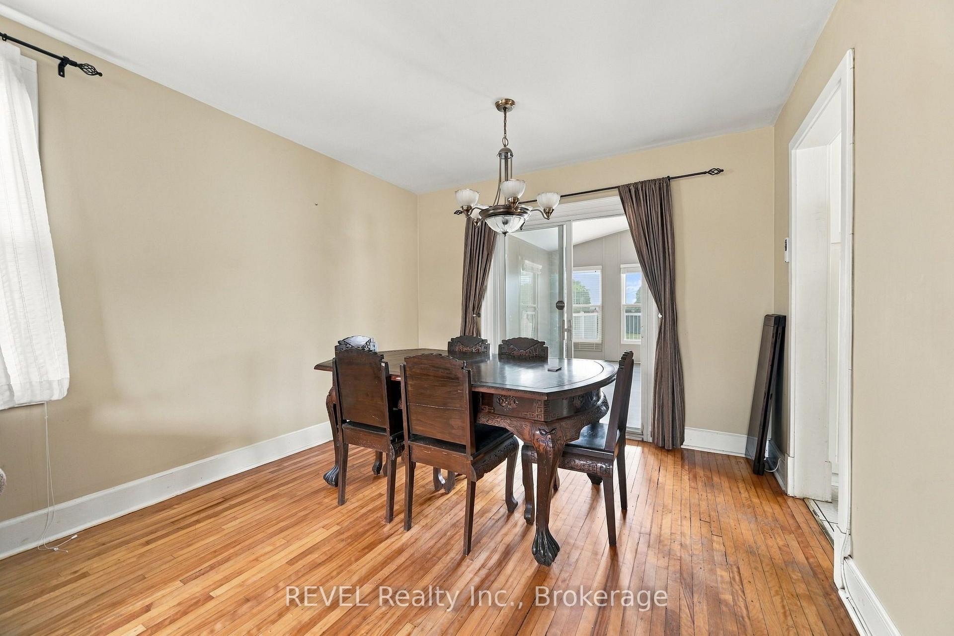 Photo 18 of 5892 Murray Street, Niagara Falls, Dorchester — HOMEH