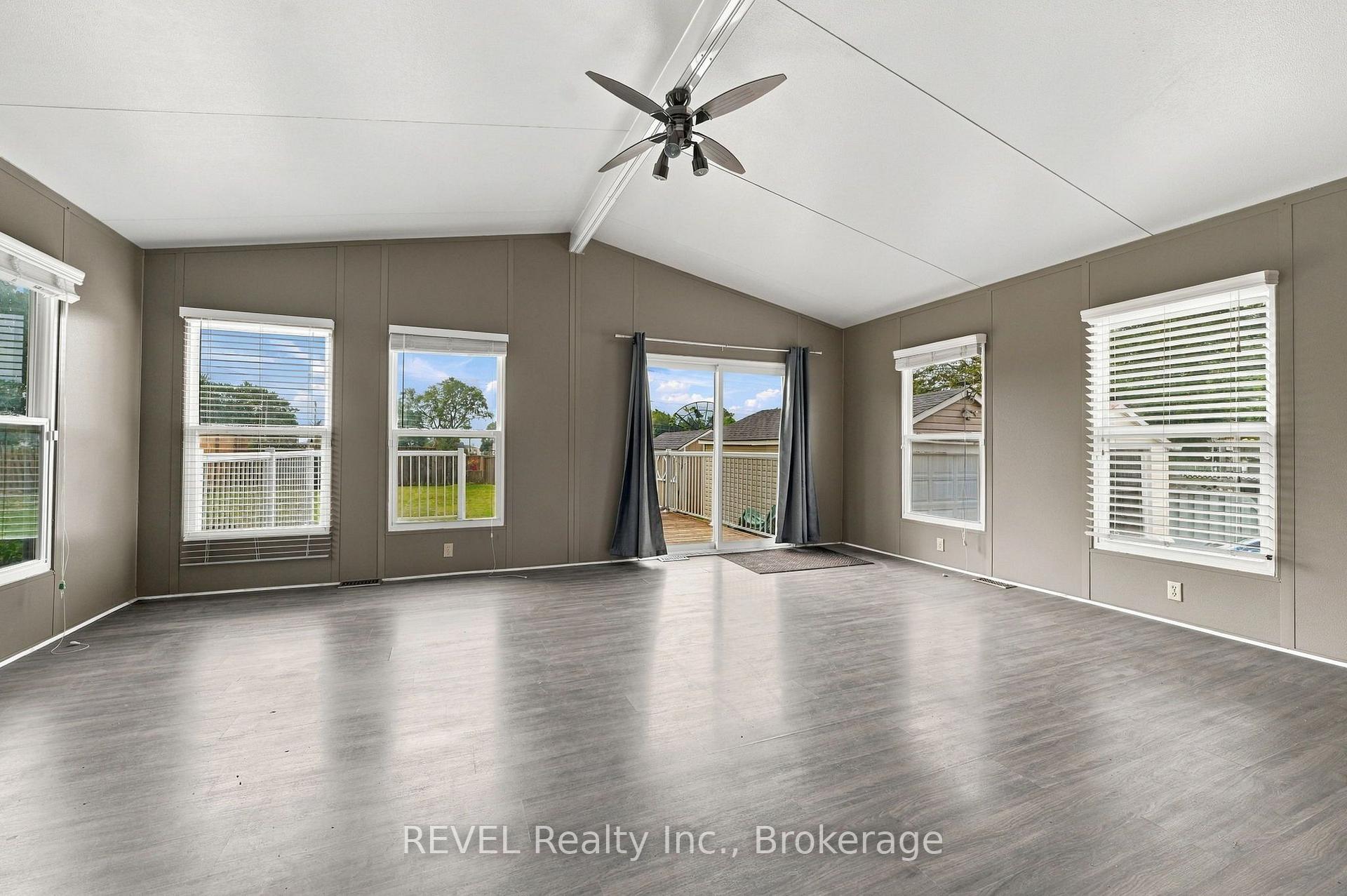 Photo 19 of 5892 Murray Street, Niagara Falls, Dorchester — HOMEH