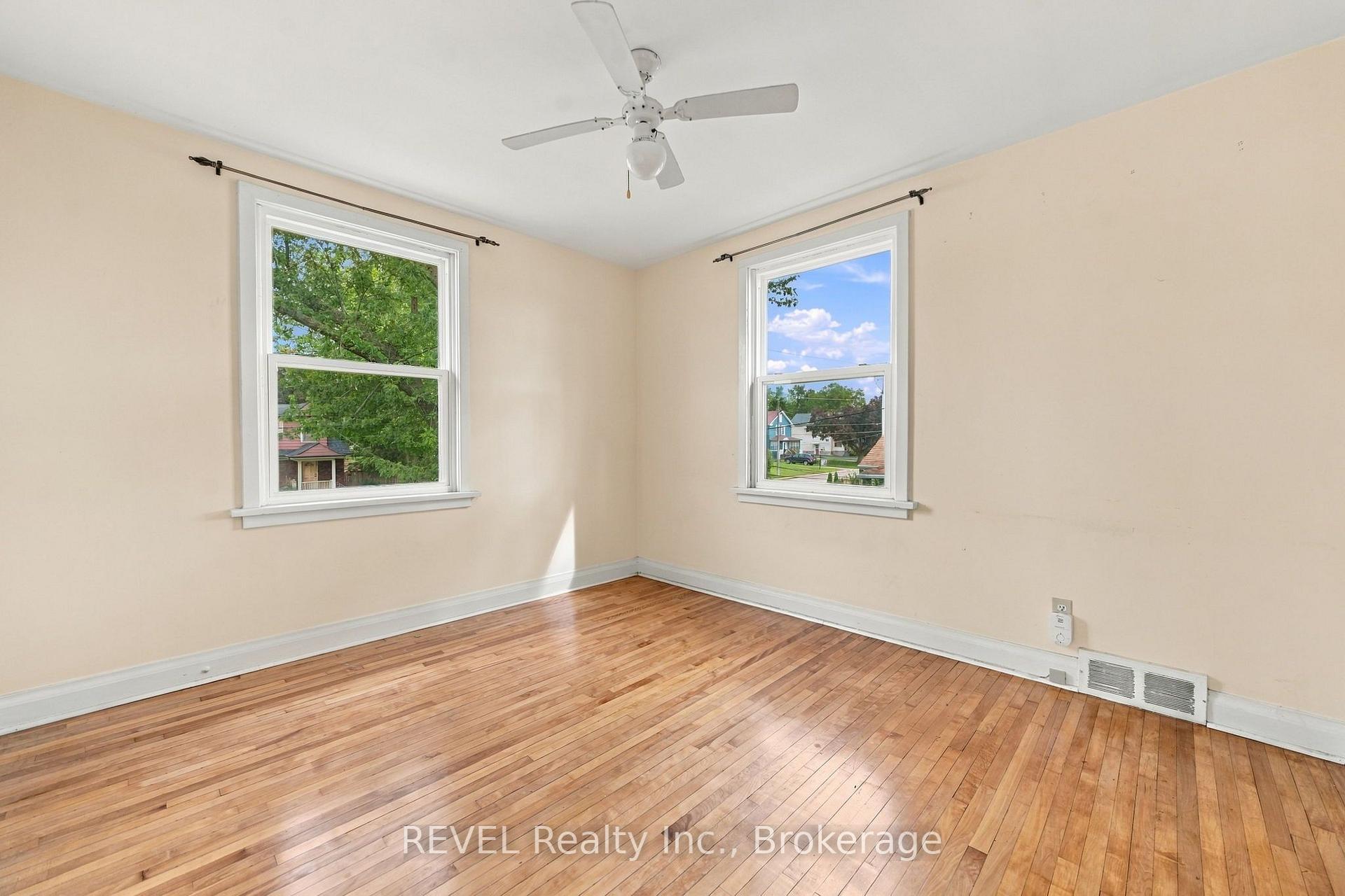 Photo 26 of 5892 Murray Street, Niagara Falls, Dorchester — HOMEH