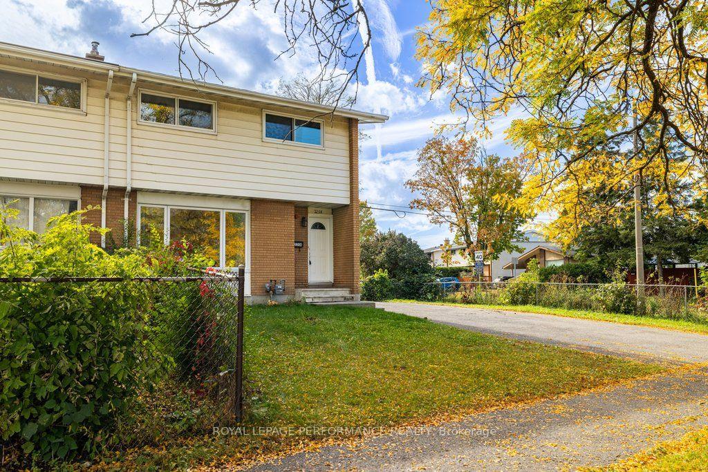 Photo 2 of 2258 Russell Road, Ottawa, Hawthorne Meadows — HOMEH