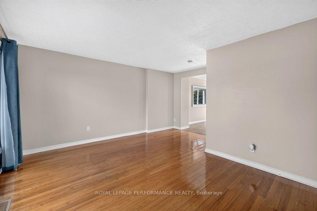 Photo 10 of 2258 Russell Road, Ottawa, Hawthorne Meadows — HOMEH
