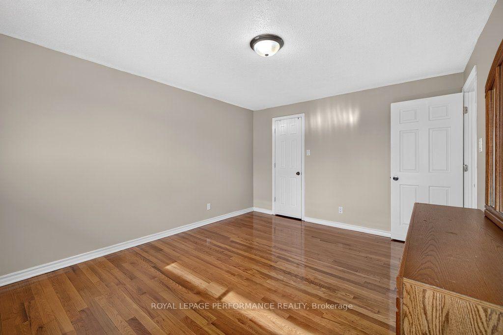 Photo 22 of 2258 Russell Road, Ottawa, Hawthorne Meadows — HOMEH