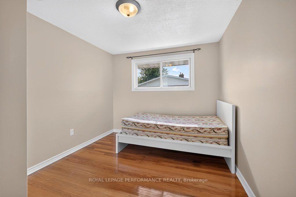 Photo 23 of 2258 Russell Road, Ottawa, Hawthorne Meadows — HOMEH