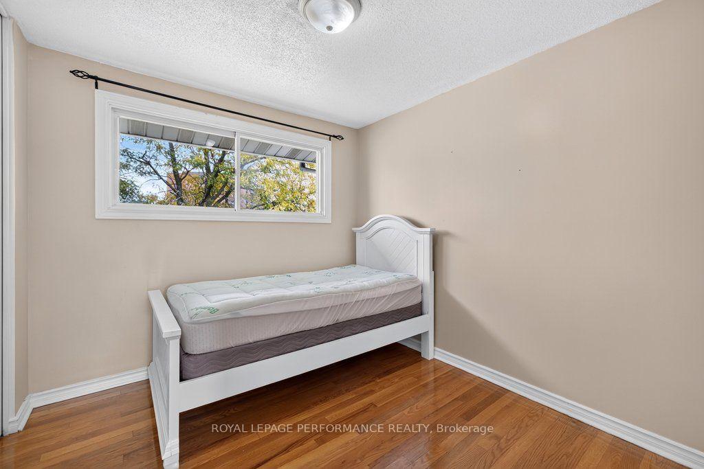 Photo 26 of 2258 Russell Road, Ottawa, Hawthorne Meadows — HOMEH