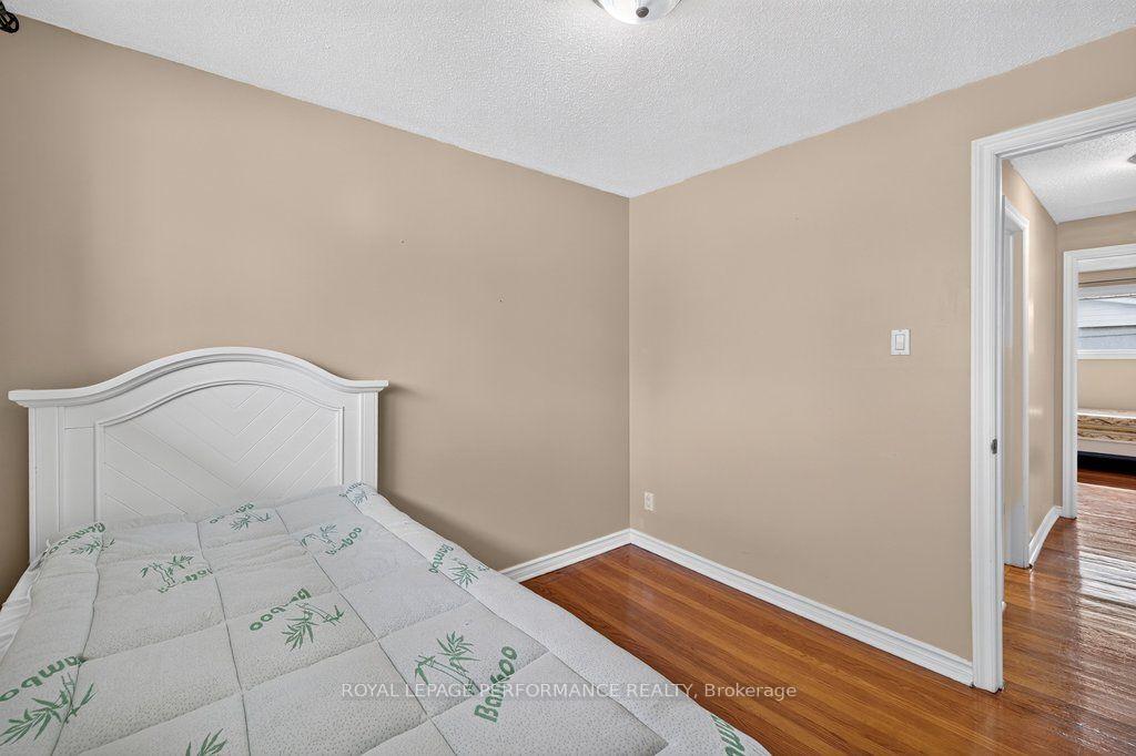 Photo 28 of 2258 Russell Road, Ottawa, Hawthorne Meadows — HOMEH