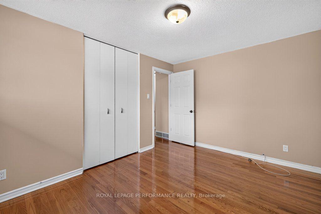 Photo 31 of 2258 Russell Road, Ottawa, Hawthorne Meadows — HOMEH
