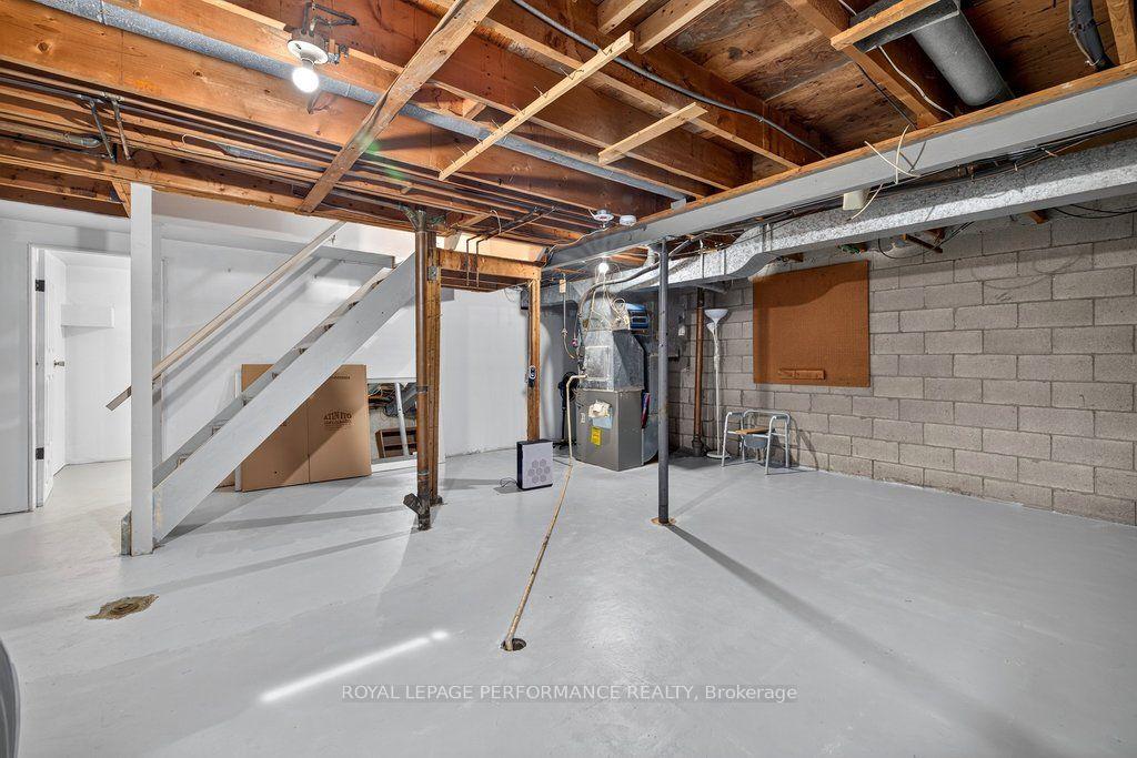 Photo 34 of 2258 Russell Road, Ottawa, Hawthorne Meadows — HOMEH