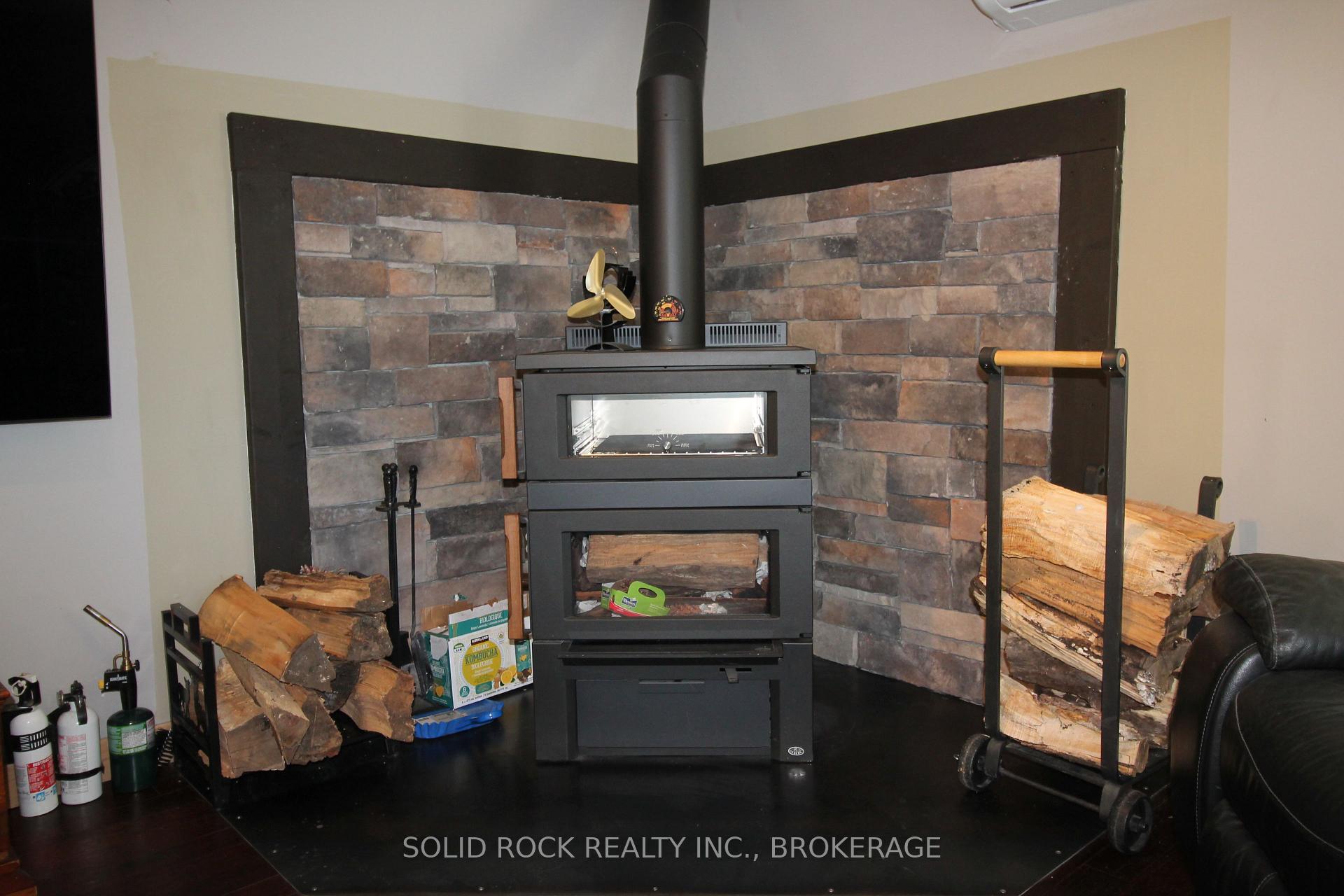 Photo 6 of 1127 Perry Lane, Frontenac, Frontenac South — HOMEH