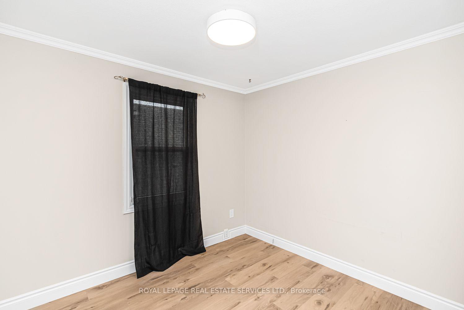 Photo 11 of 187 West 2nd Street, Hamilton, Southam — HOMEH