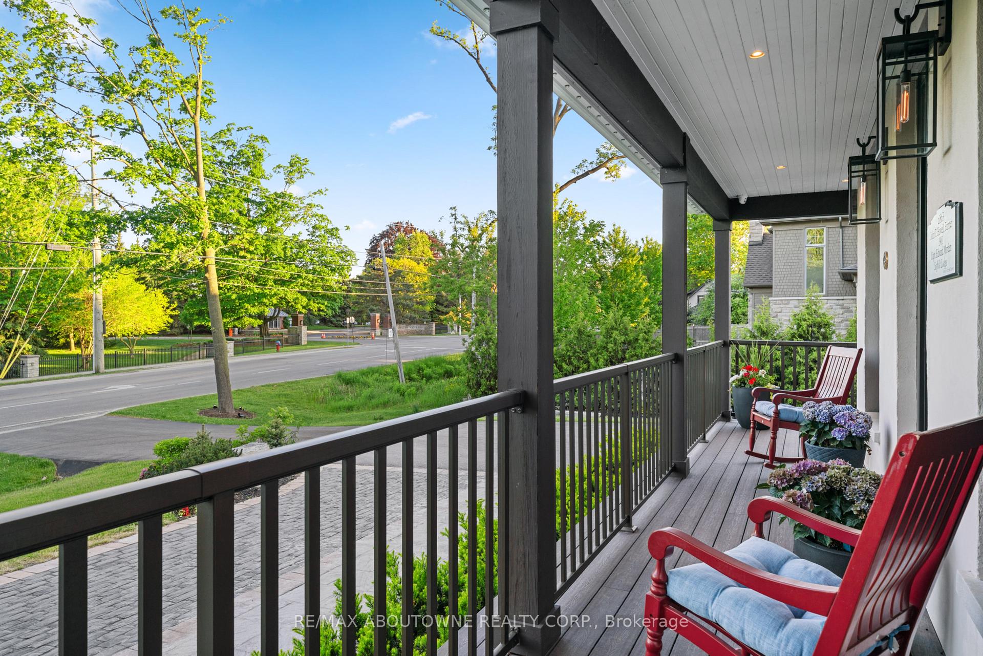 Photo 3 of 489 Lakeshore Road W, Oakville, Southwest — HOMEH