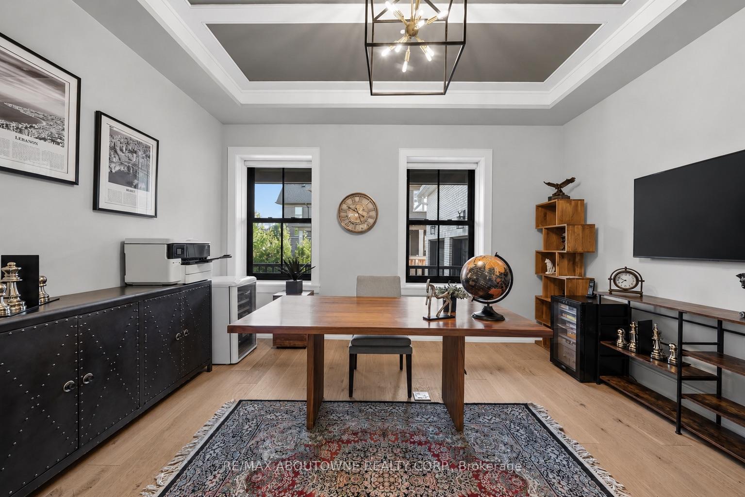 Photo 13 of 489 Lakeshore Road W, Oakville, Southwest — HOMEH