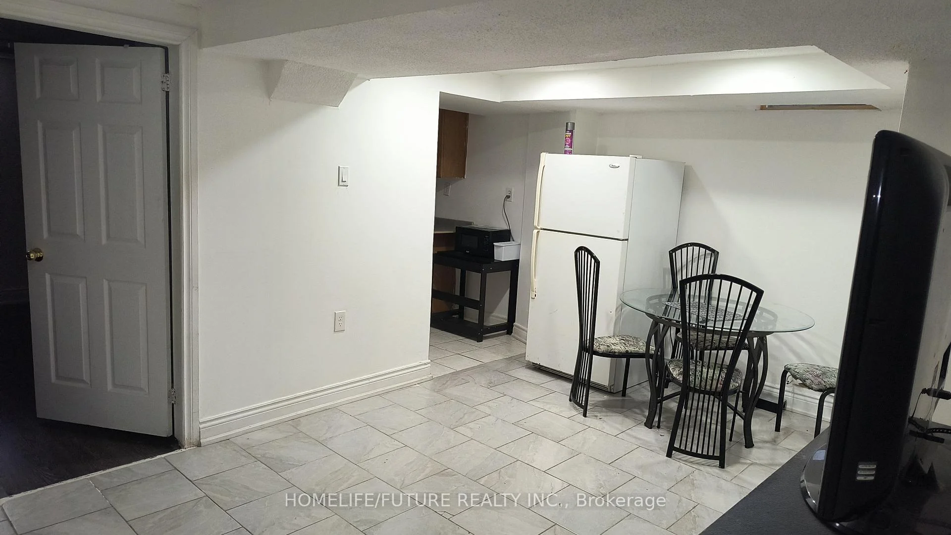 Photo 5 of Unit Bsmt, 60 Charles Brown Road, Markham, Cedarwood — HOMEH