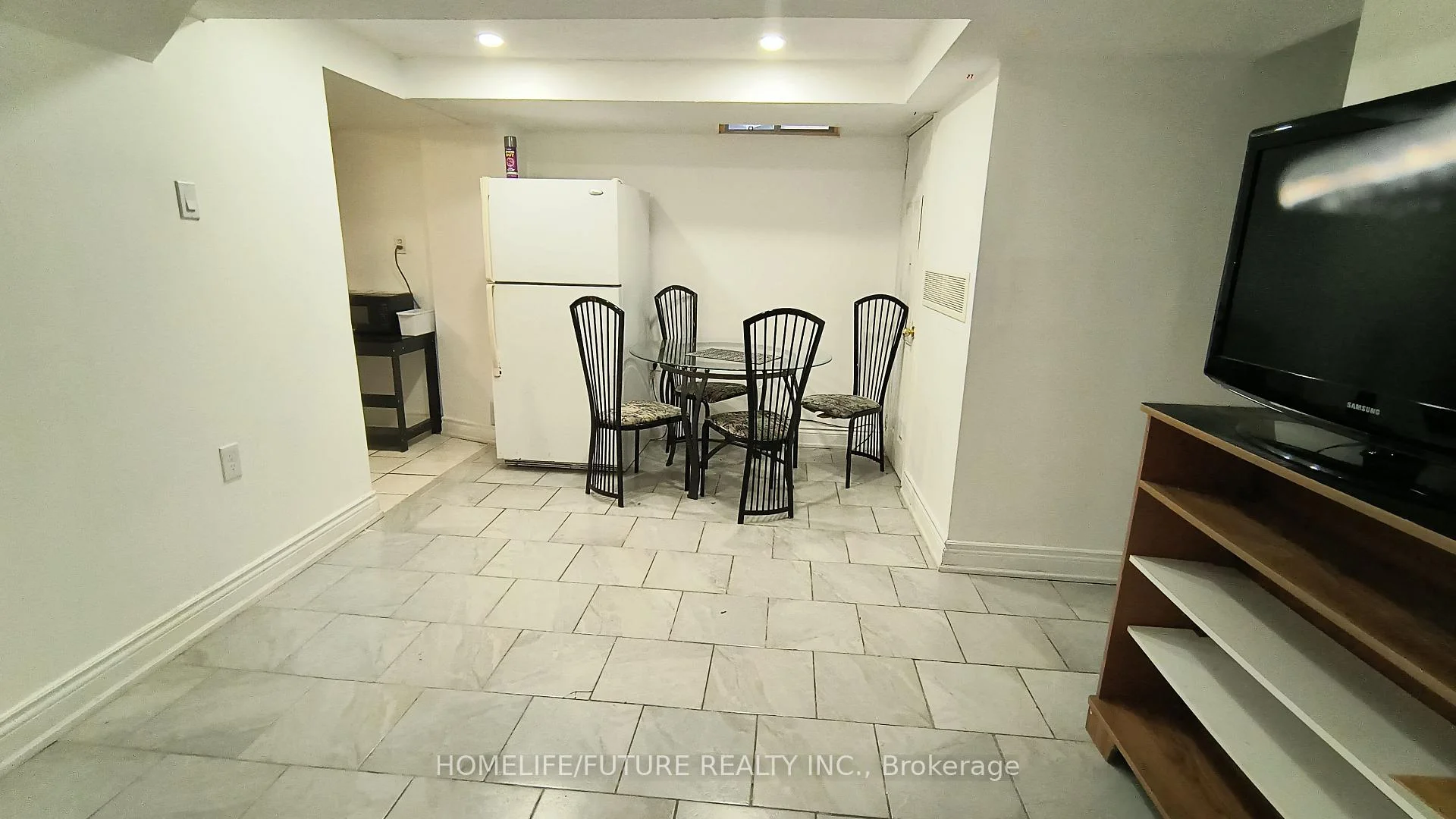 Photo 8 of Unit Bsmt, 60 Charles Brown Road, Markham, Cedarwood — HOMEH