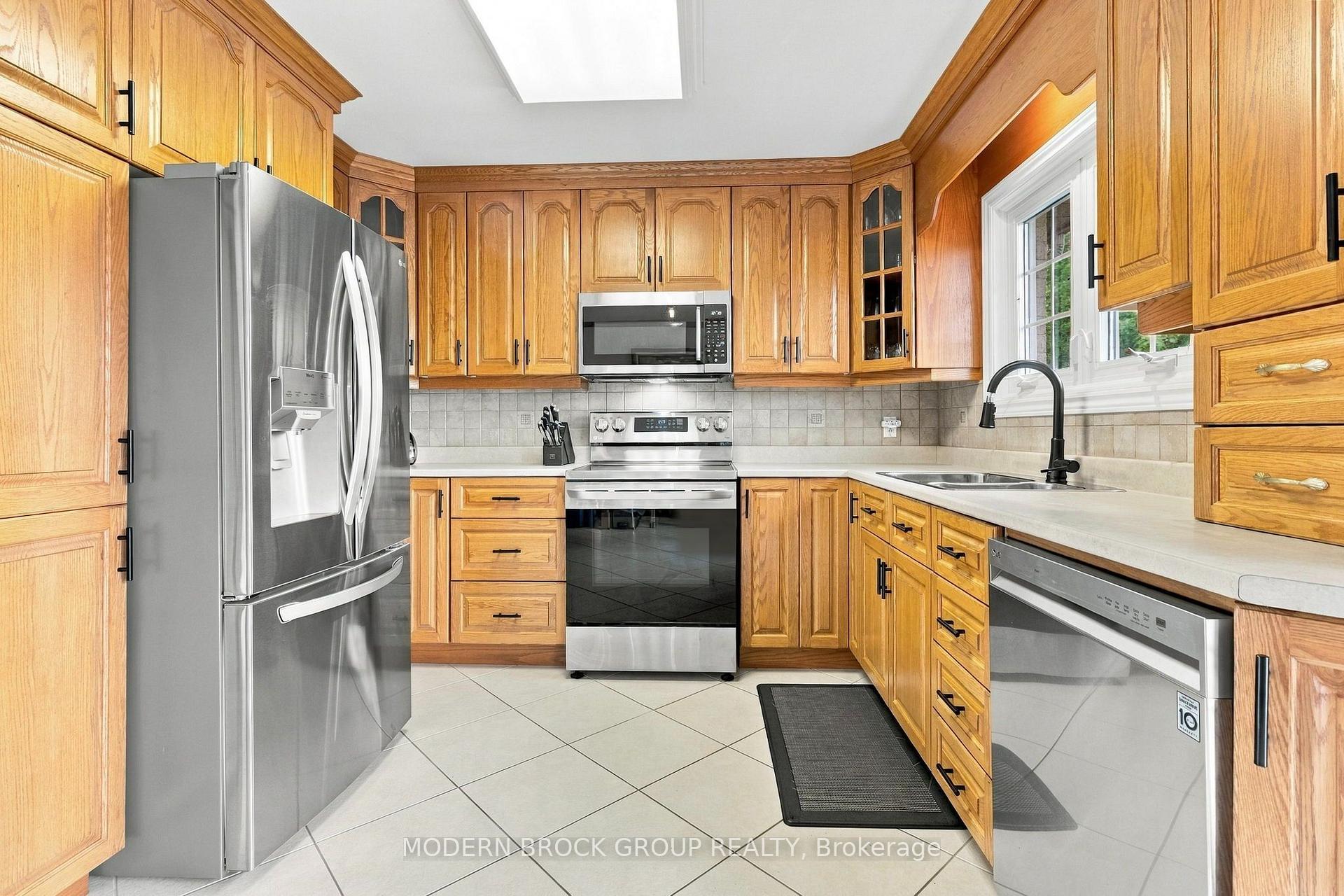 Photo 28 of 141 Beley Street, Brockville, Brockville — HOMEH
