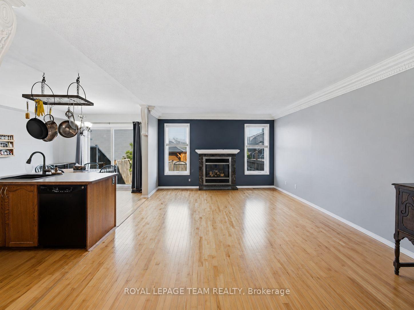 Photo 5 of 25 Oldfield Street, Ottawa, Barrhaven East — HOMEH