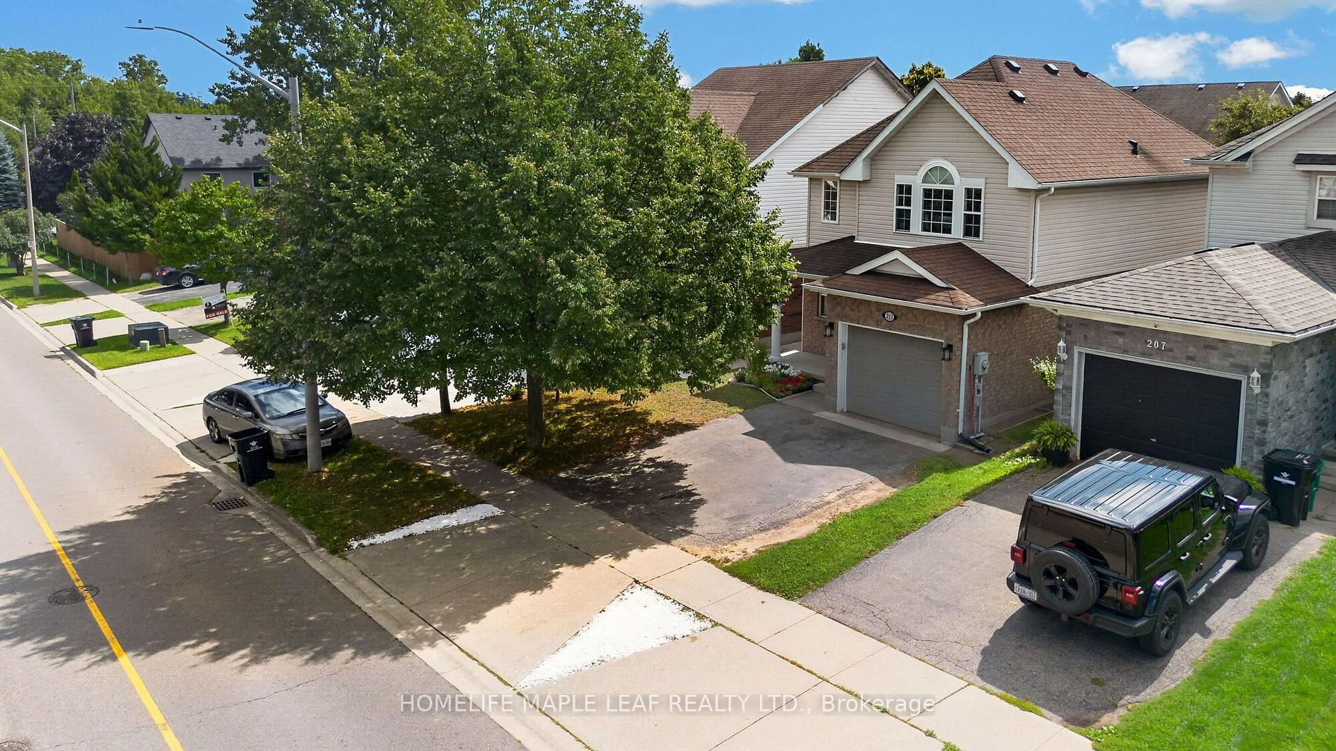 Photo 3 of 211 Melran Drive, Cambridge, Hespeler Village — HOMEH