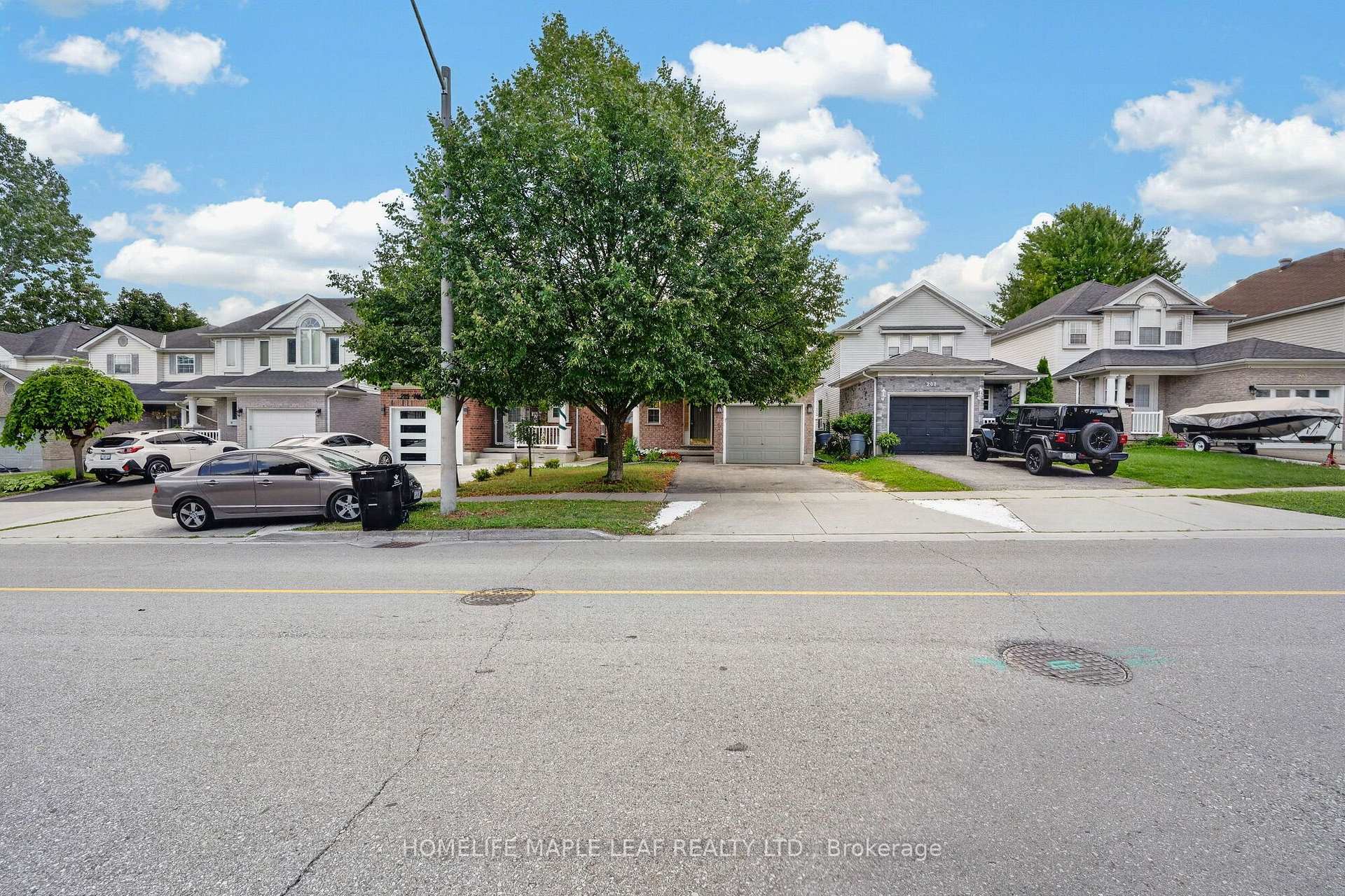 Photo 7 of 211 Melran Drive, Cambridge, Hespeler Village — HOMEH