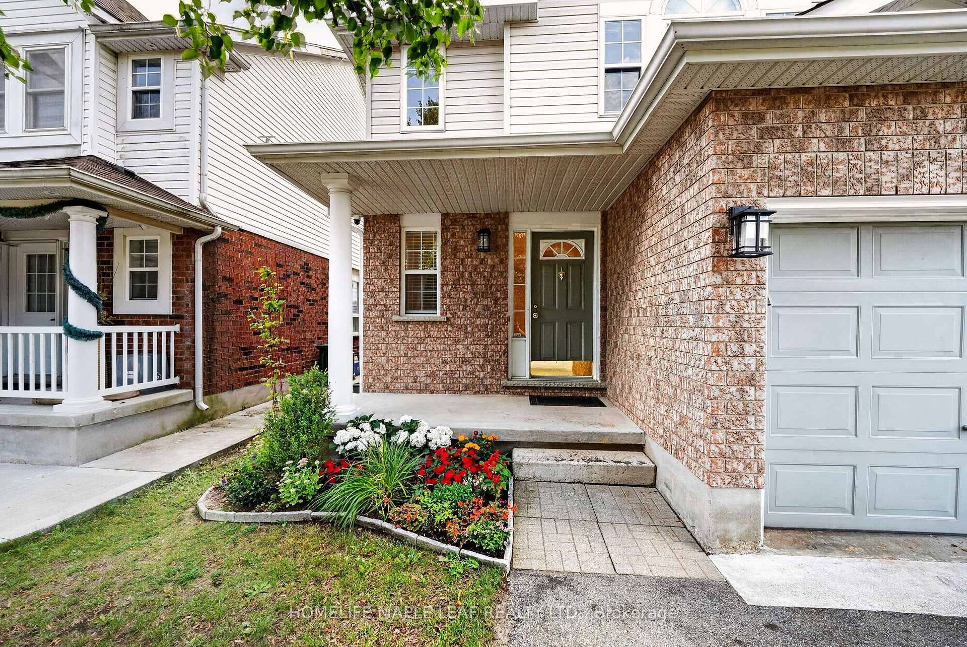 Photo 9 of 211 Melran Drive, Cambridge, Hespeler Village — HOMEH