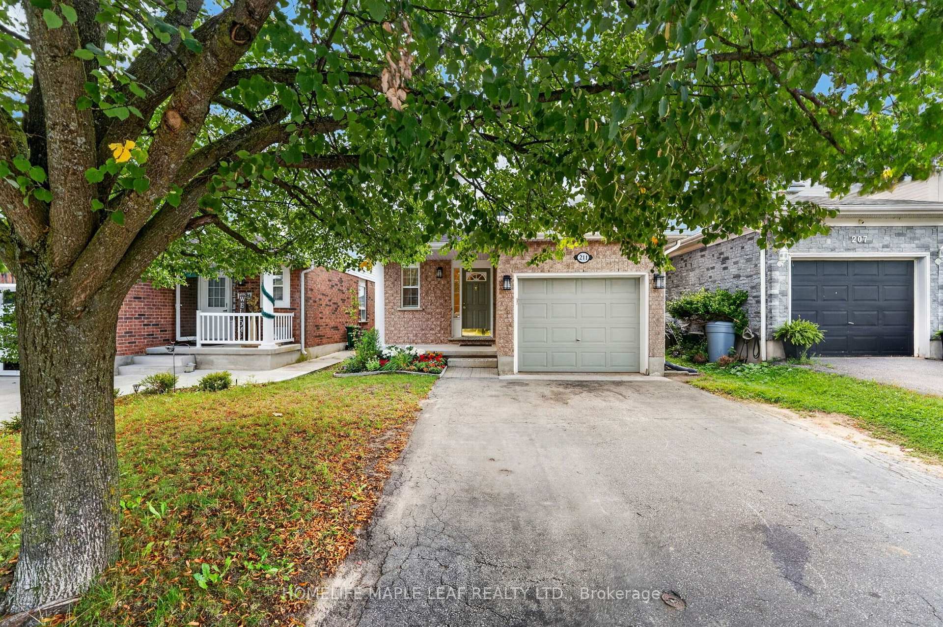 Photo 34 of 211 Melran Drive, Cambridge, Hespeler Village — HOMEH