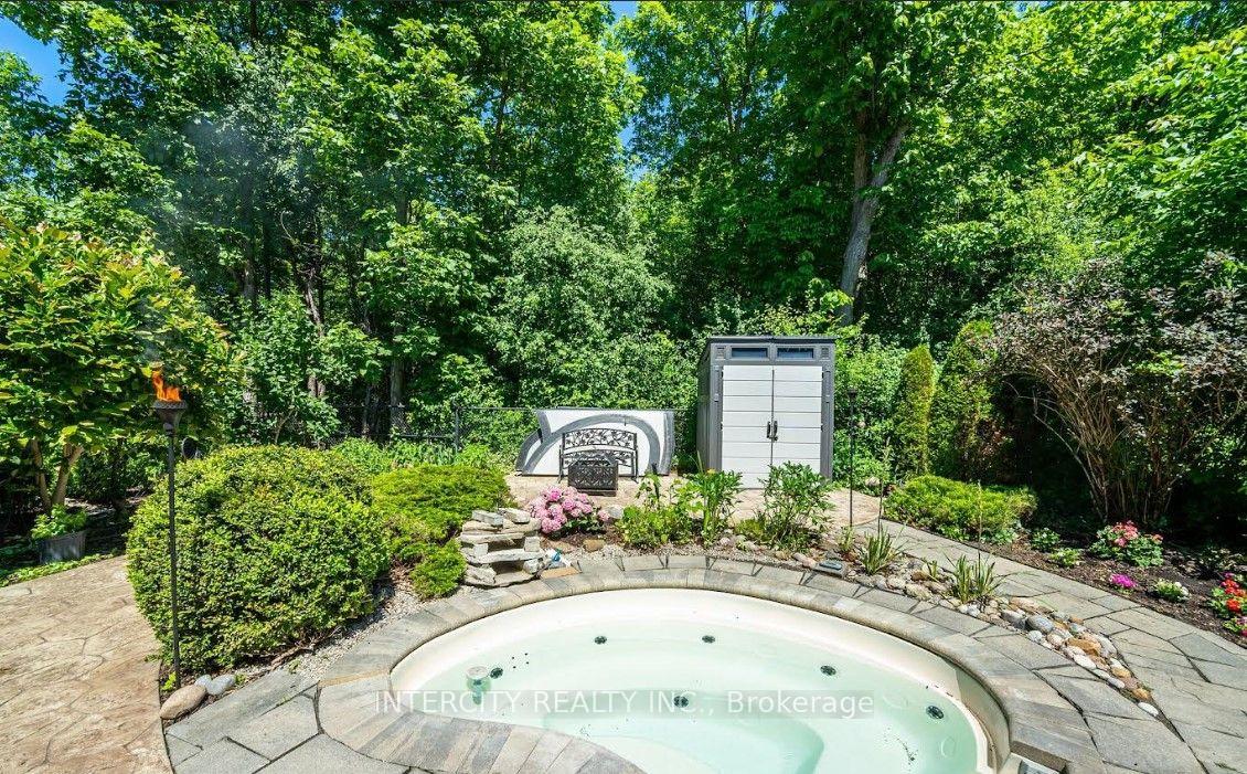 Photo 17 of 724 Peter Robertson Boulevard, Brampton, Sandringham-Wellington — HOMEH