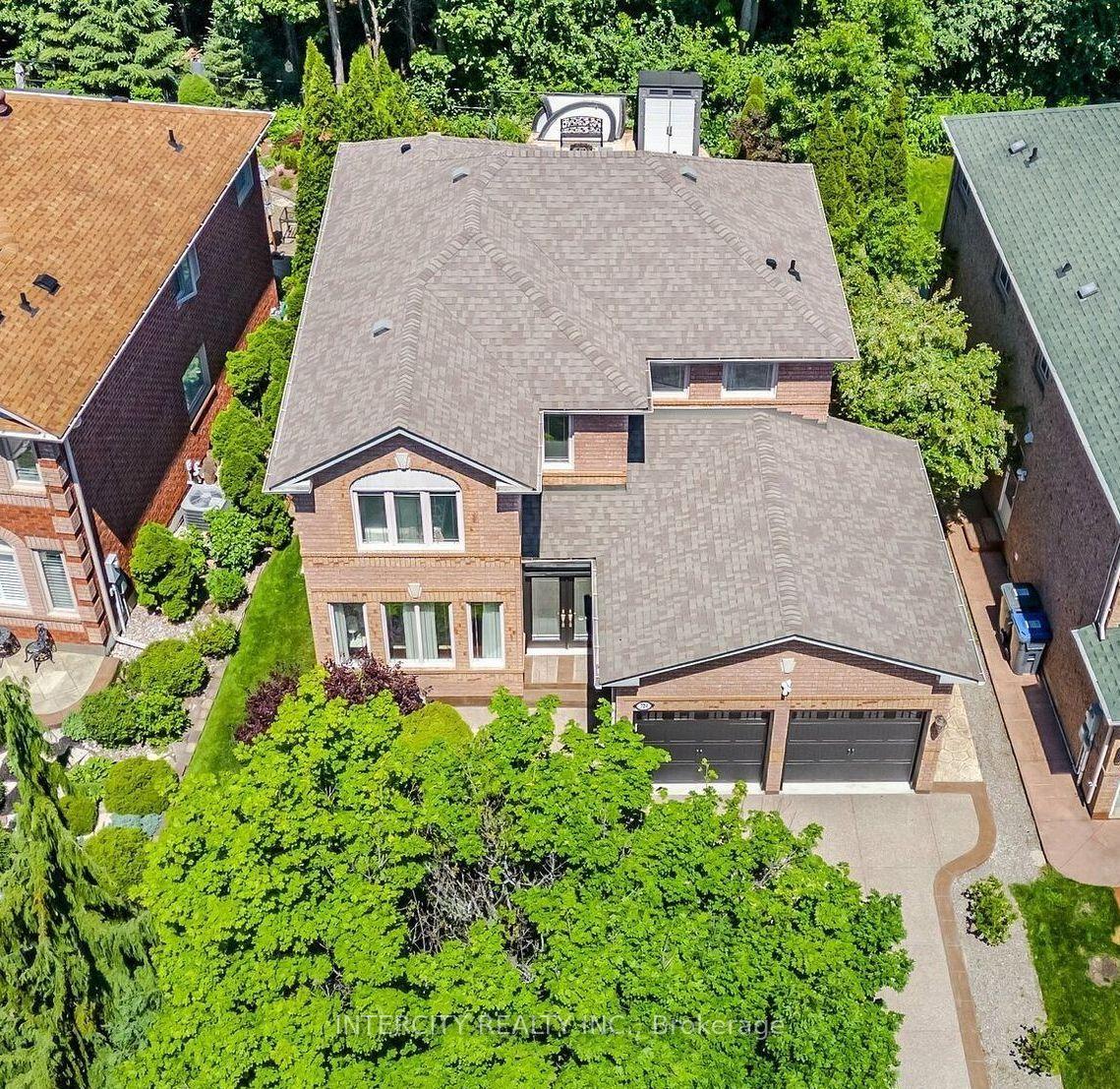 Photo 18 of 724 Peter Robertson Boulevard, Brampton, Sandringham-Wellington — HOMEH