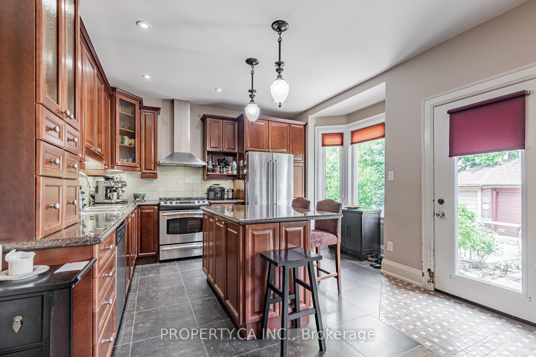 Photo 1 of Unit Upper, 131 Gillard Avenue, Toronto, Greenwood-Coxwell — HOMEH