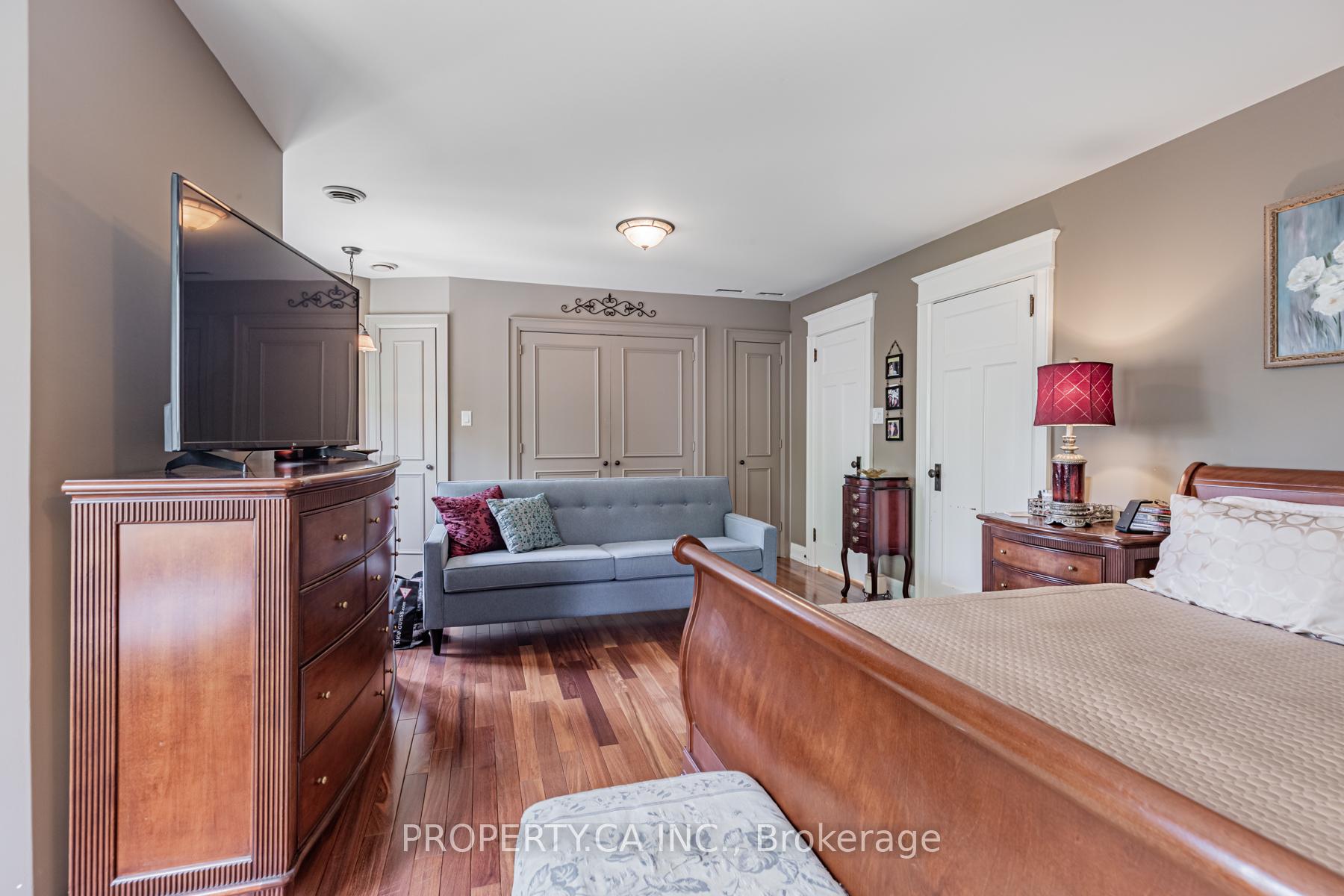Photo 14 of Unit Upper, 131 Gillard Avenue, Toronto, Greenwood-Coxwell — HOMEH