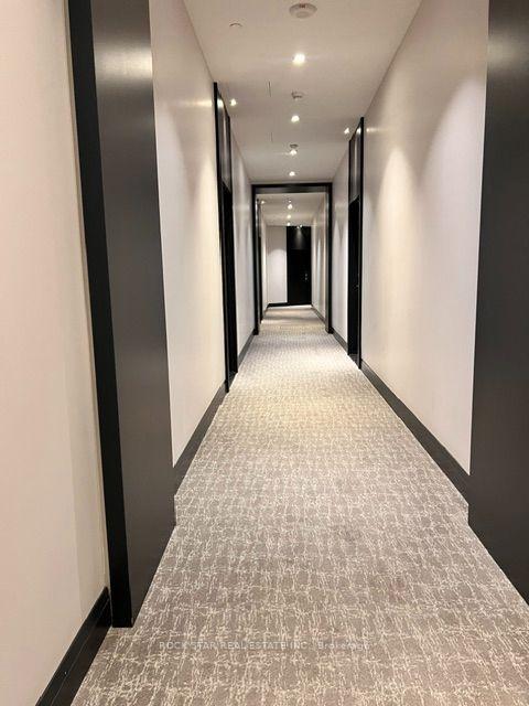 Photo 5 of 293 The Kingsway, Etobicoke, Edenbridge-Humber Valley — HOMEH