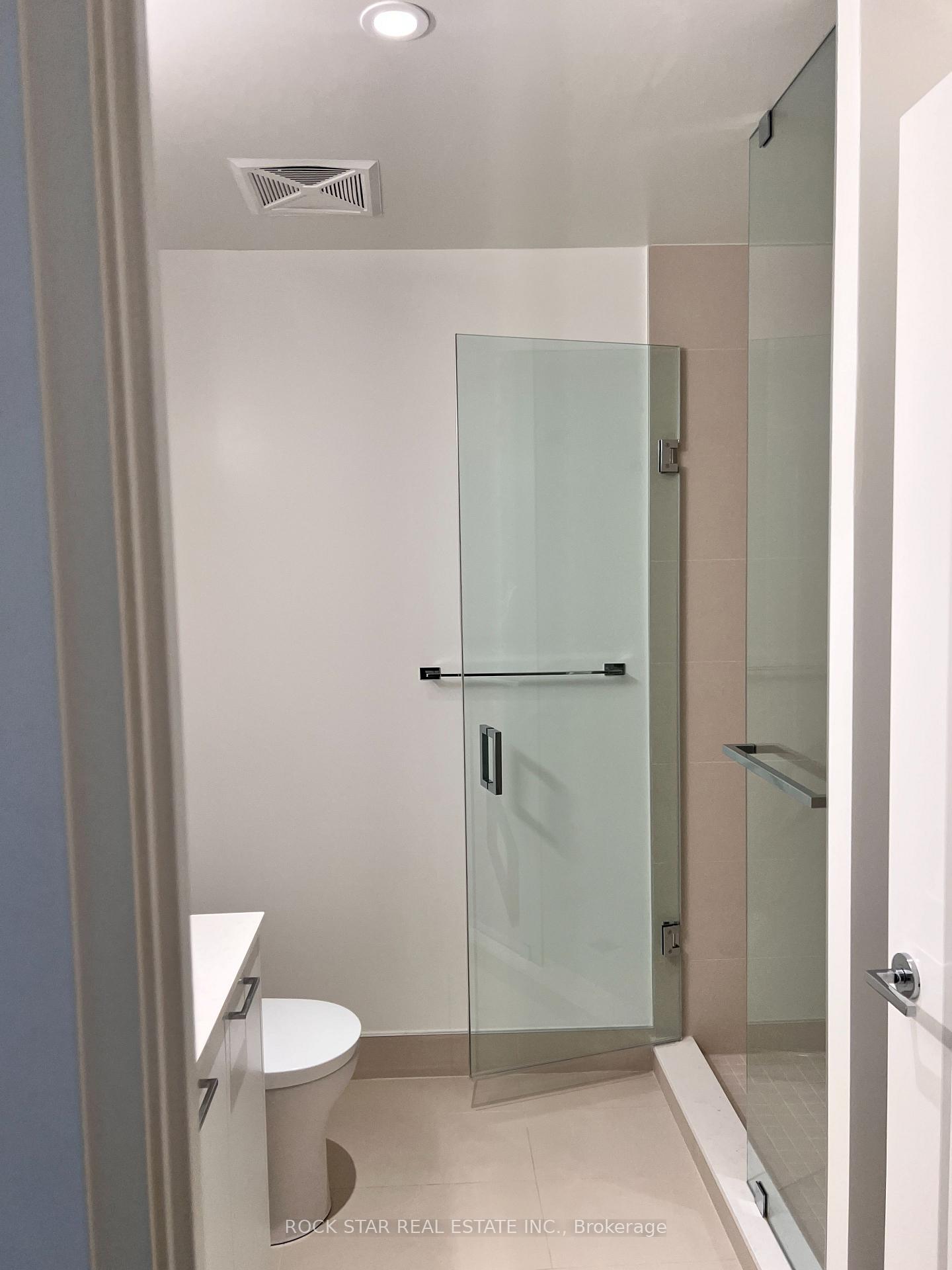 Photo 16 of 293 The Kingsway, Etobicoke, Edenbridge-Humber Valley — HOMEH