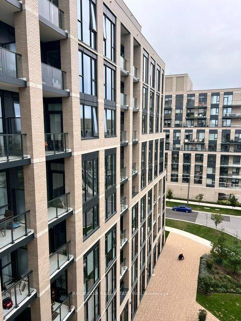Photo 26 of 293 The Kingsway, Etobicoke, Edenbridge-Humber Valley — HOMEH