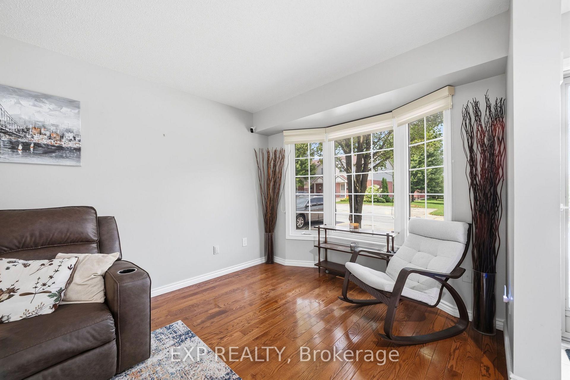 Photo 9 of Unit 49, 511 Admiral Drive, London, East I — HOMEH