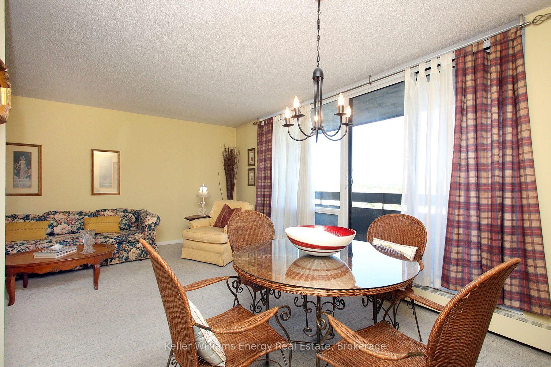 Photo 6 of Unit 1209, 1210 Radom Street, Pickering, Bay Ridges — HOMEH