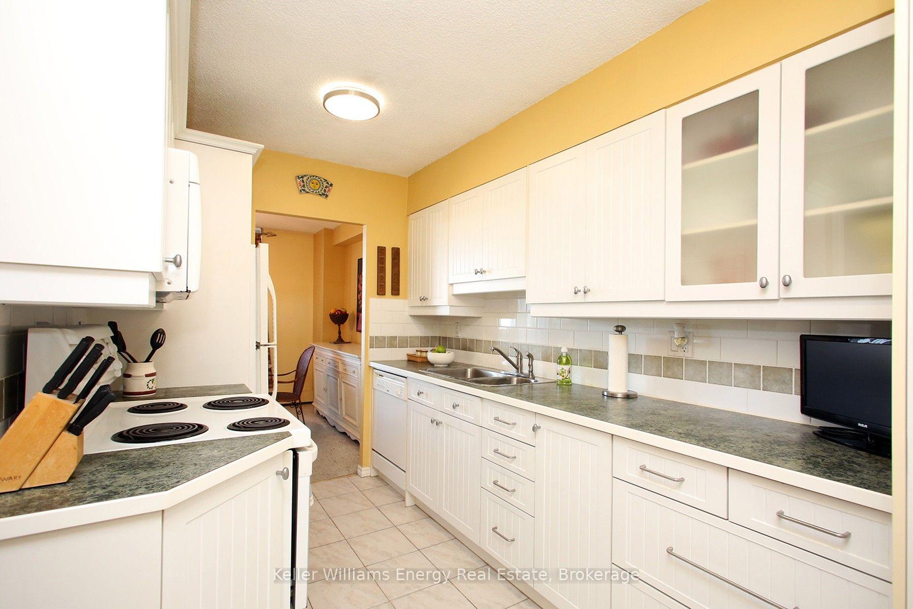 Photo 12 of Unit 1209, 1210 Radom Street, Pickering, Bay Ridges — HOMEH