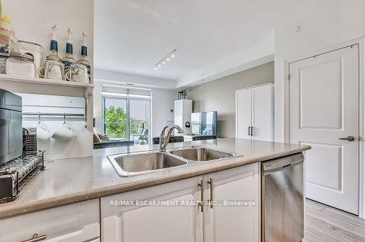 Photo 11 of Unit 514, 125 Shoreview Place, Hamilton, Stoney Creek — HOMEH
