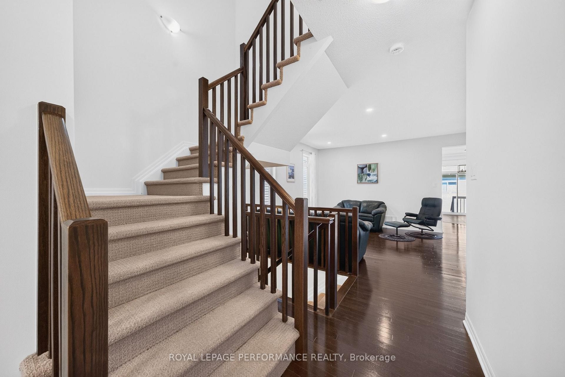 Photo 26 of 207 Dave Smith Crescent, Ottawa, Riverside South/Gloucester Glen — HOMEH