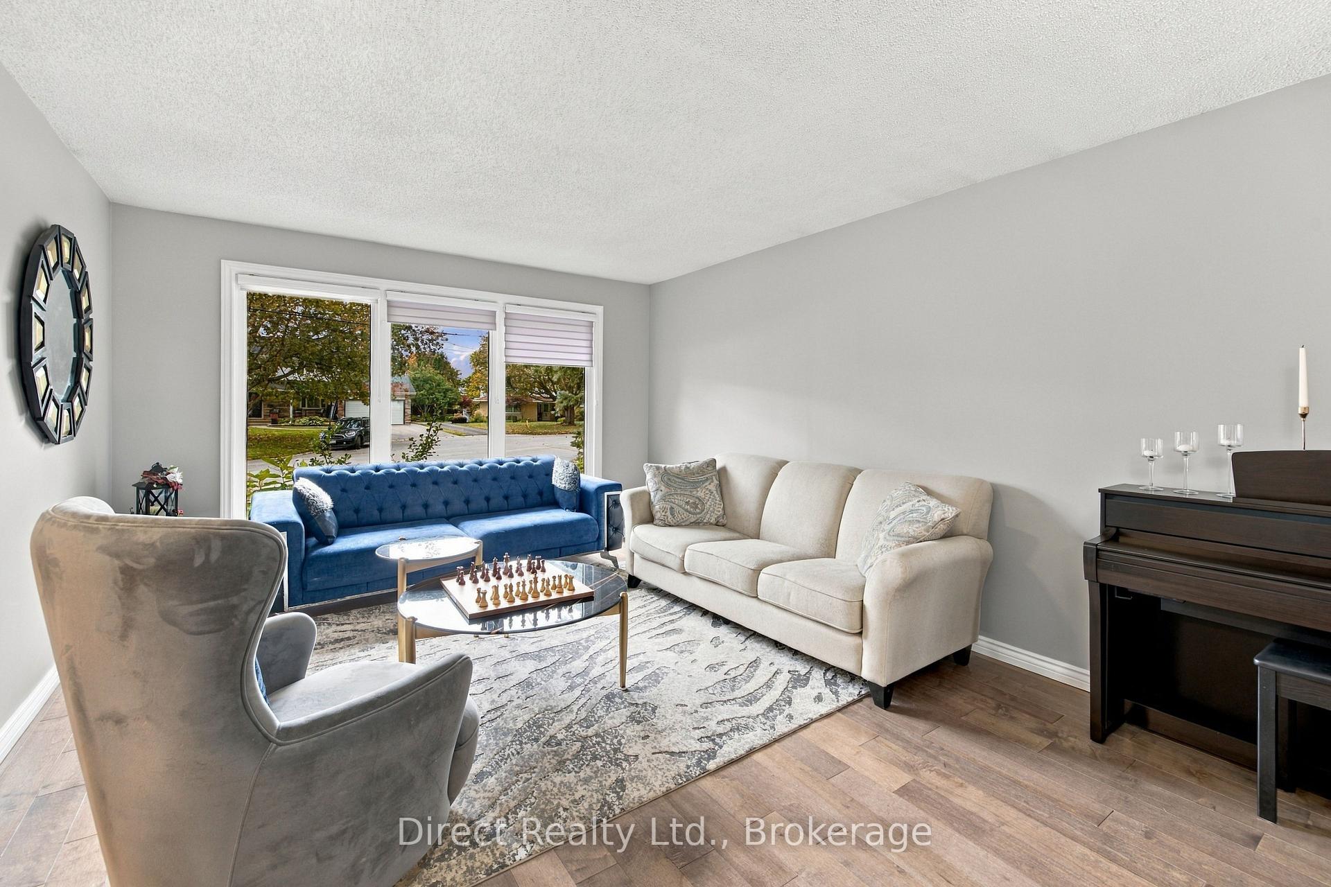 Photo 3 of 26 Walmsley Place, Belleville, Belleville Ward — HOMEH