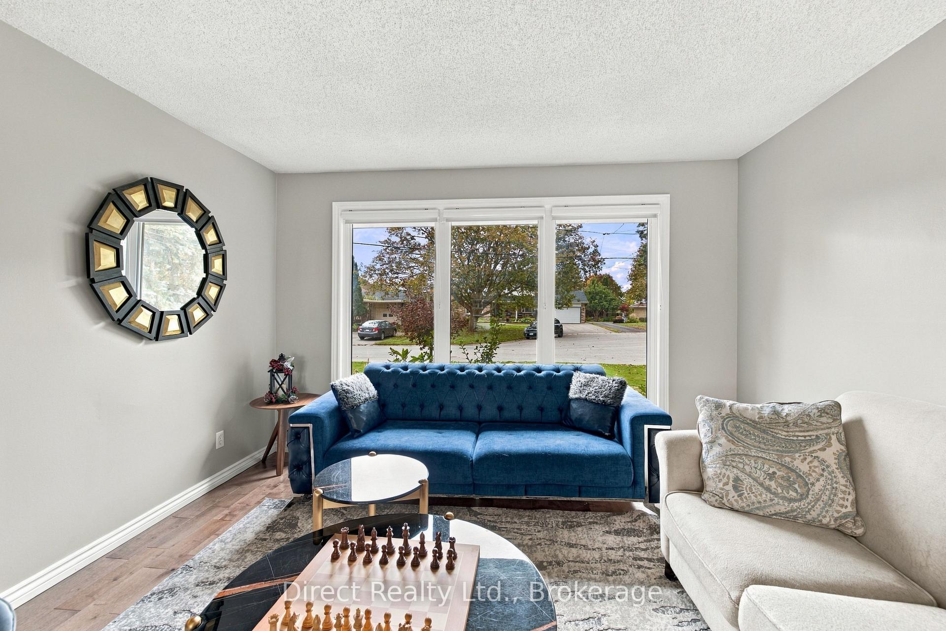 Photo 6 of 26 Walmsley Place, Belleville, Belleville Ward — HOMEH
