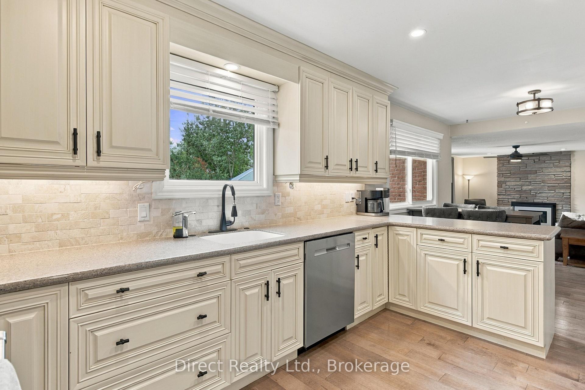 Photo 10 of 26 Walmsley Place, Belleville, Belleville Ward — HOMEH