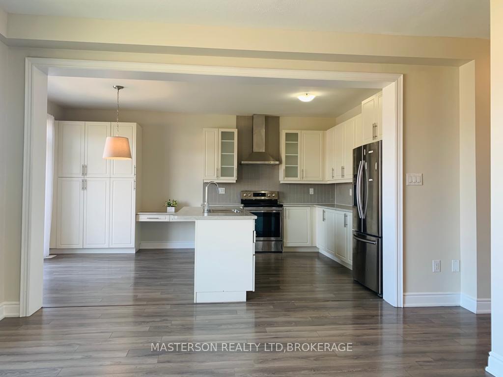 Photo 8 of 8421 Sweet Chestnut Drive, Niagara Falls, Brown — HOMEH
